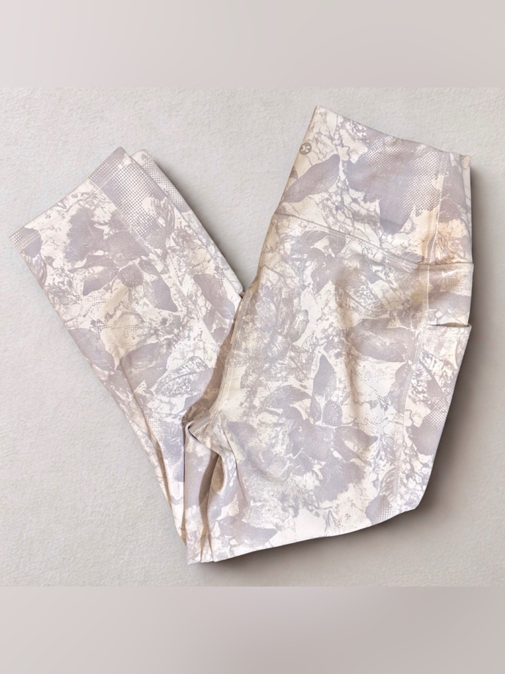Women’s RBX Gray and Cream Floral Patterned Cropped Leggings
